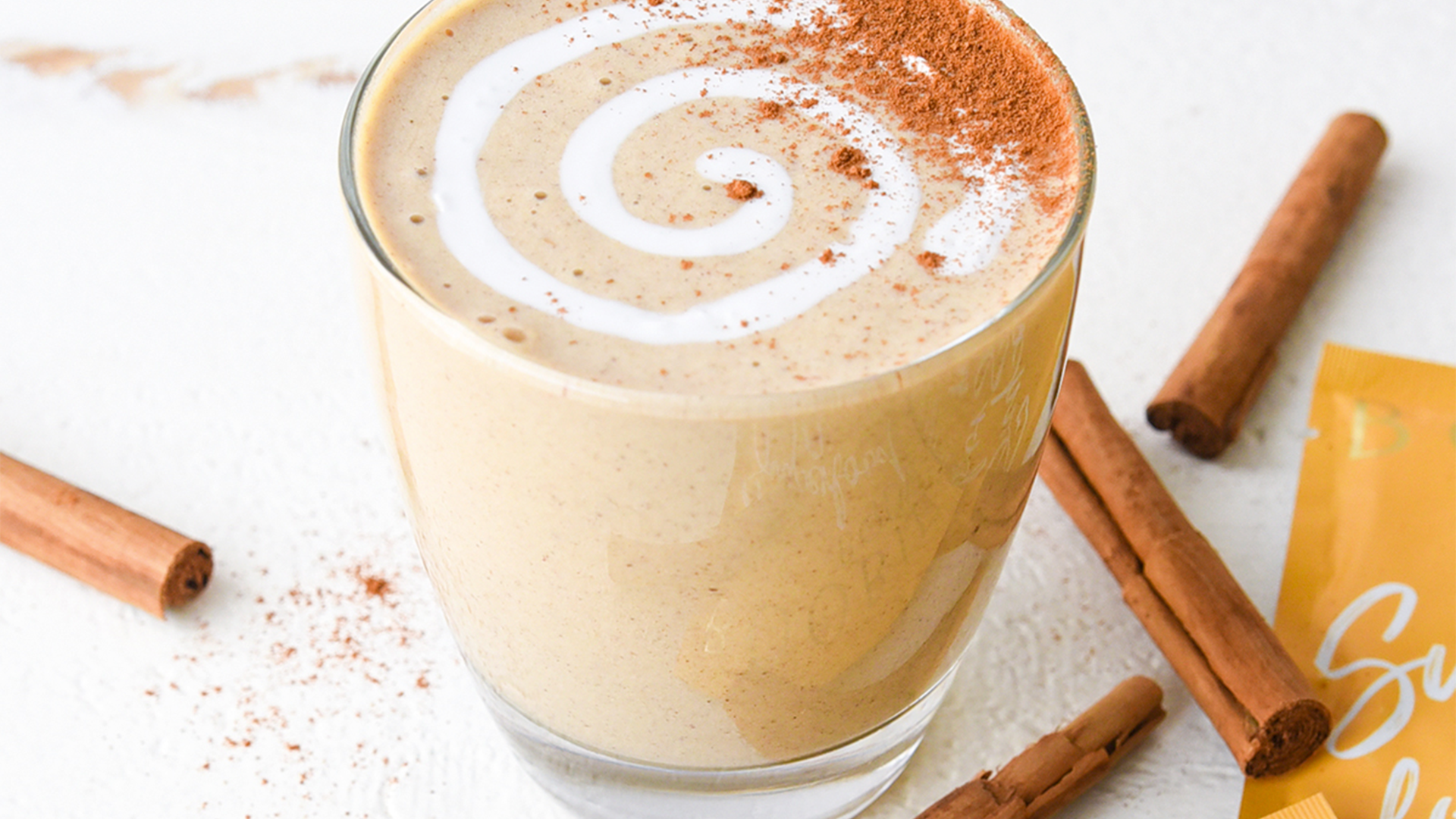 Cinnamon Roll Smoothie